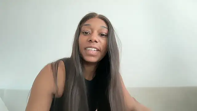 Snapshot of smileybabe chatting on 04/07/26, 04:58 smileybabe online show from 04/07/26, 04:58