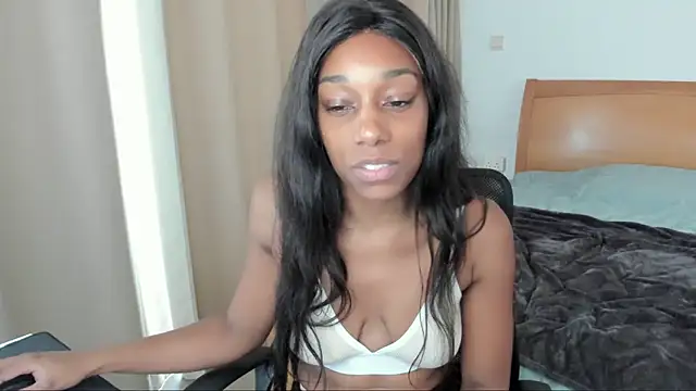 Snapshot of smileybabe chatting on 03/12/25, 08:41 smileybabe online show from 03/12/25, 08:41