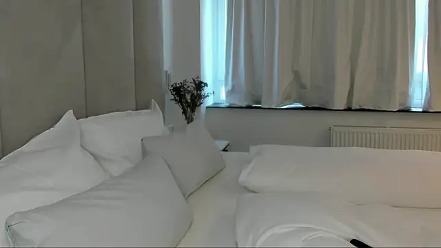 Snapshot of smileybabe chatting on 02/26/25, 03:43 smileybabe online show from 02/26/25, 03:43