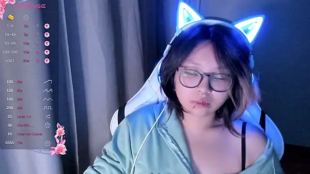 maydaykimmy online show from 11/11/25, 09:09