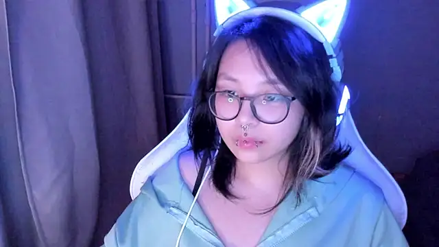 maydaykimmy online show from 05/13/26, 09:33