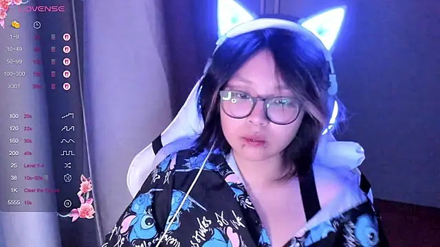 maydaykimmy online show from 10/28/25, 08:52