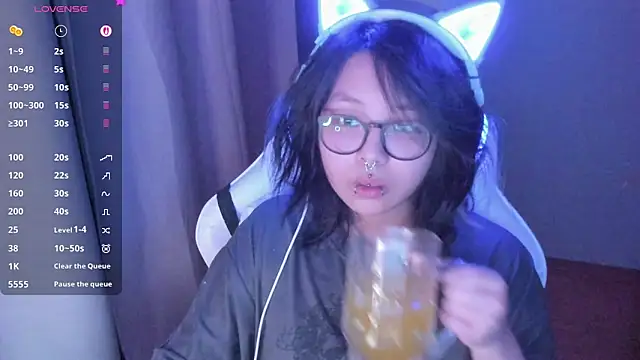 maydaykimmy online show from 04/10/26, 09:44