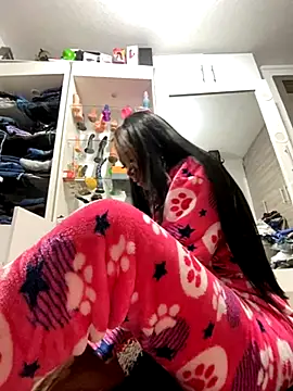 SUUKAM online show from 10/04/25, 01:23