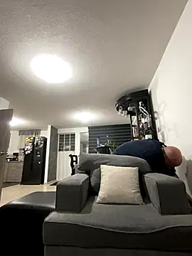 SUUKAM online show from 11/26/25, 01:49