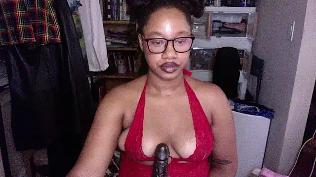Snapshot of goddessdaisysky chatting on 09/21/25, 05:45 goddessdaisysky online show from 09/21/25, 05:45