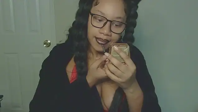 Snapshot of goddessdaisysky chatting on 10/16/25, 03:20 goddessdaisysky online show from 10/16/25, 03:20