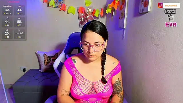 Snapshot of eva_rosse69 chatting on 11/22/25, 12:04 eva rosse69 online show from 11/22/25, 12:04