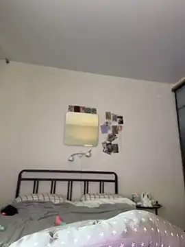 Evangeline Lawrence  online show from 07/01/26, 10:48