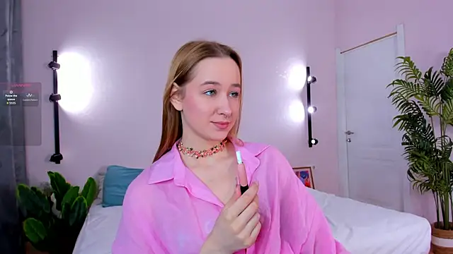 Sweett Monica online show from 04/07/26, 12:56