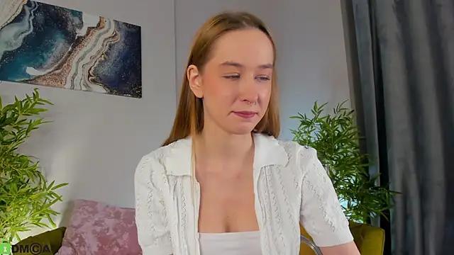 Snapshot of Sweett_Monica chatting on 11/05/25, 01:09 Sweett Monica online show from 11/05/25, 01:09