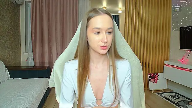Snapshot of Sweett_Monica chatting on 03/11/25, 07:25 Sweett Monica online show from 03/11/25, 07:25