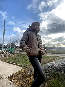 Anita-Smith online show from 11/25/25, 09:31