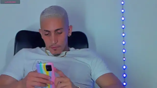 MikeRoss7777 online show from 01/27/25, 04:20