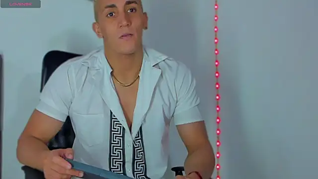 MikeRoss7777 online show from 02/24/25, 10:14