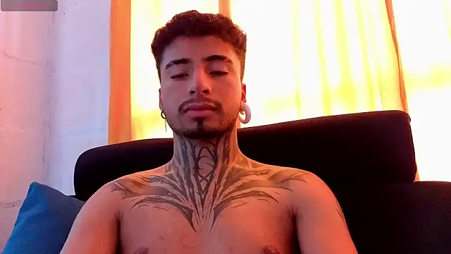 JuanCamiilo 66 online show from 05/19/26, 06:59