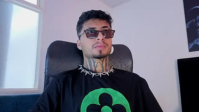 JuanCamiilo 66 online show from 04/02/26, 03:08