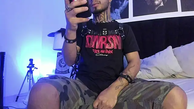 JuanCamiilo 66 online show from 10/22/25, 02:55