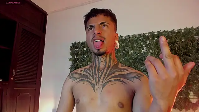 JuanCamiilo 66 online show from 04/24/26, 03:08