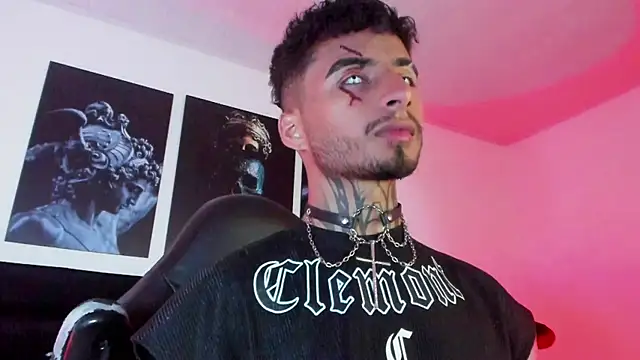 JuanCamiilo 66 online show from 10/17/25, 03:10