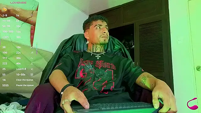 Snapshot of JuanCamiilo_66 chatting on 07/19/26, 03:04 JuanCamiilo 66 online show from 07/19/26, 03:04