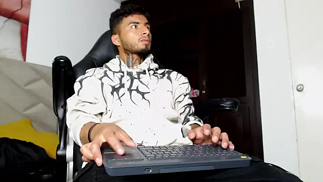 JuanCamiilo 66 online show from 03/14/25, 12:32