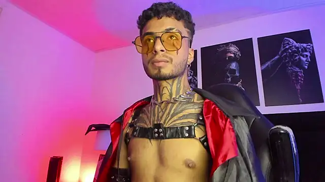 JuanCamiilo 66 online show from 10/14/25, 04:24