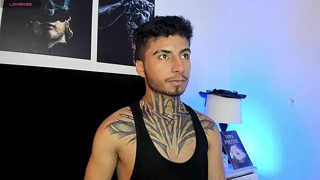 JuanCamiilo 66 online show from 11/04/25, 04:05