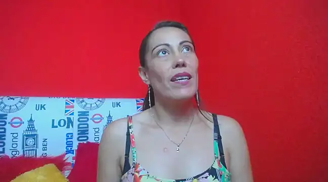 alejandracooper  online show from 01/13/25, 04:51