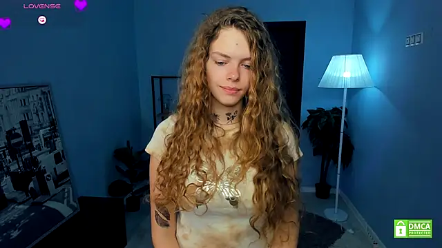 RayaNenlia online show from 11/10/25, 05:12