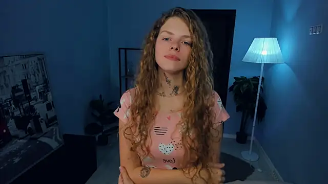 RayaNenlia online show from 10/29/25, 05:06