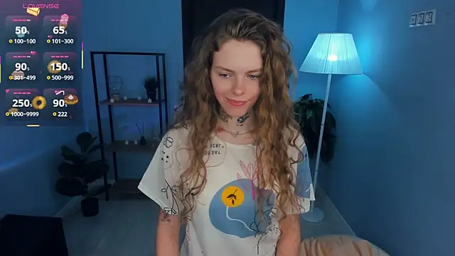 RayaNenlia online show from 03/19/25, 11:17