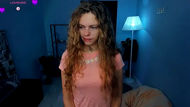 RayaNenlia online show from 09/30/25, 05:13