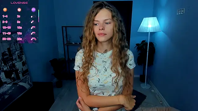 RayaNenlia online show from 09/16/25, 05:08