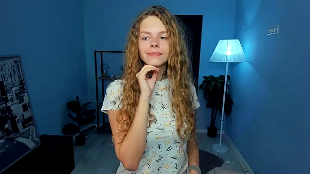 RayaNenlia online show from 10/22/25, 05:07