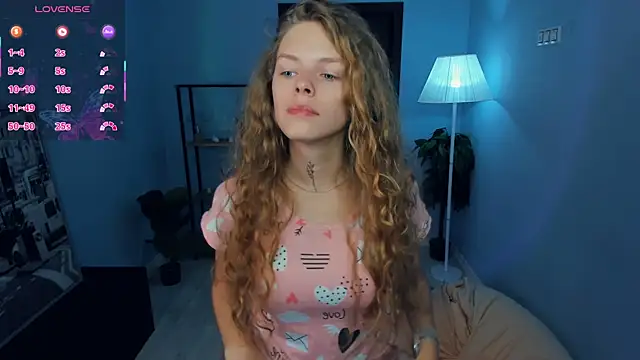 RayaNenlia online show from 09/24/25, 05:03