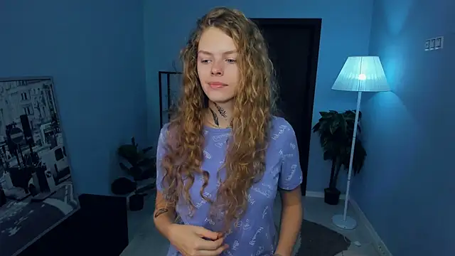 RayaNenlia online show from 10/26/25, 05:08