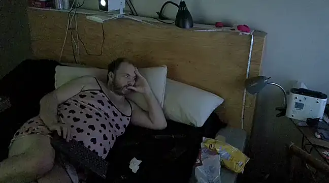 caressonnous online show from 03/08/25, 08:14