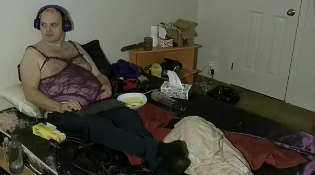 caressonnous online show from 01/17/25, 01:03