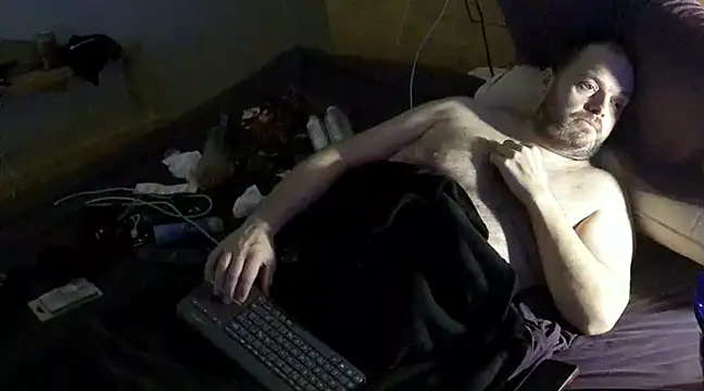 caressonnous online show from 03/03/25, 01:01