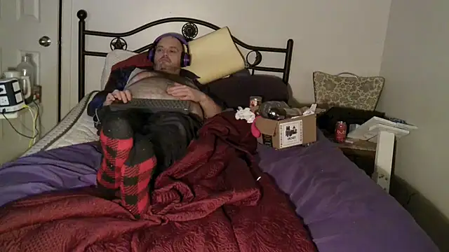 caressonnous online show from 01/01/25, 01:47