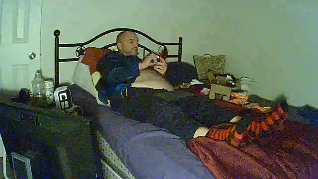 caressonnous online show from 12/31/24, 10:45