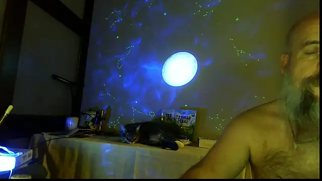 Snapshot of SexWorkerX chatting on 11/12/25, 01:43 SexWorkerX online show from 11/12/25, 01:43