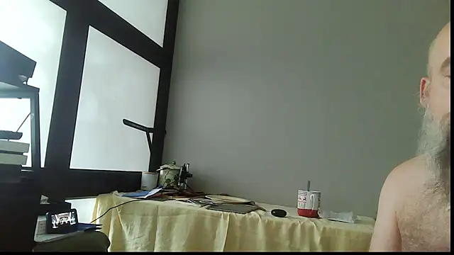 Snapshot of SexWorkerX chatting on 11/12/25, 05:39 SexWorkerX online show from 11/12/25, 05:39