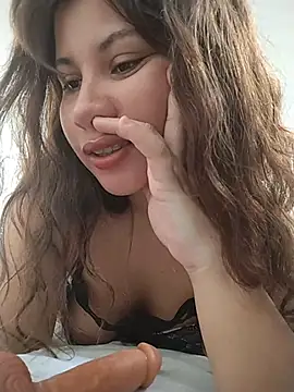 Yara0k online show from 11/05/25, 11:35