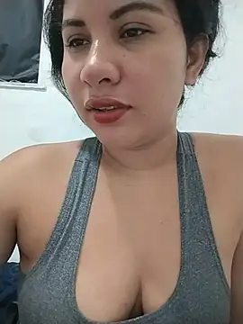 Yara0k online show from 04/06/26, 07:31