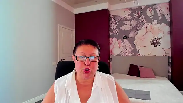 BarbaraTurners online show from 10/12/25, 11:44