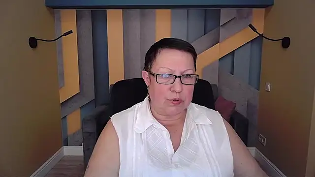 BarbaraTurners online show from 11/19/25, 07:25