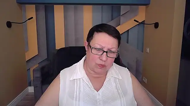 BarbaraTurners online show from 12/19/25, 07:27