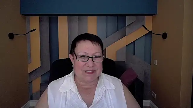 BarbaraTurners online show from 11/17/25, 07:29